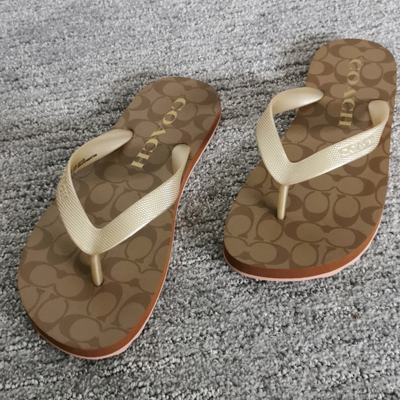 Coach Flip flaps - Picture 5 of 7